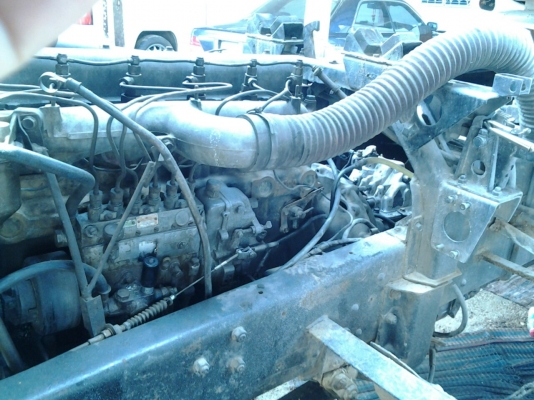 ขาย hino KL 300  ยาง 9 ขอบ 20 สภาพพร้อมใช้ ดั้มสวย คัซซีสวย