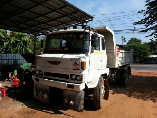 ขาย hino KL 300  ยาง 9 ขอบ 20 สภาพพร้อมใช้ ดั้มสวย คัซซีสวย