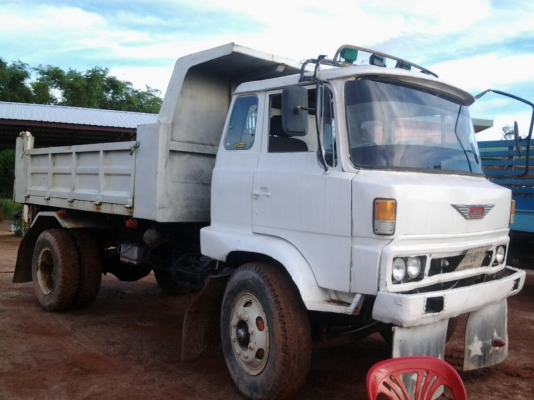 ขาย hino KL 300  ยาง 9 ขอบ 20 สภาพพร้อมใช้ ดั้มสวย คัซซีสวย