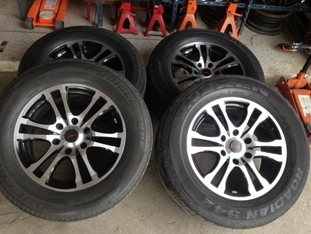 ล้อมือสอง ขอบ18 ลาย TRD2 กว้าง8 6รู139 พร้อมยาง 265/60/18