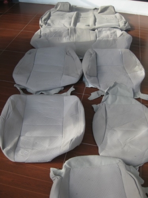 ขายเบาะกำมะหยี่ป้ายแดง