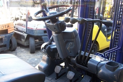 ขาย รถโฟล์คลิฟท์ KOMATSU รุ่น FD30HT-12