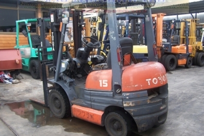 ขายรถ โฟล์คลิฟท์ TOYOTA รุ่น 6-FG15