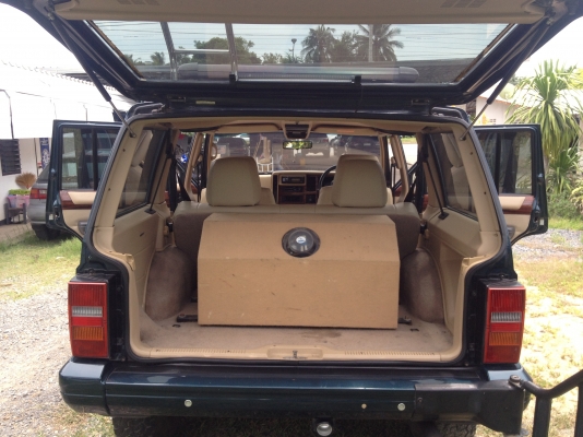 Jeep Cherokee ปี96 4*4 LImited เครื่อง 4,000CC. 6 สูบแถวเรียงเกียร์ Auto ติดแก๊ส หัวชีด LPG สีเขียว โทร 0897613595 ( เบียร์)