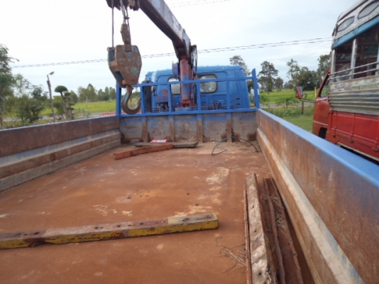 ขายรถ6ล้ออีซูซุNPRพร้อมเครน2.5เครื่อง135แรงเทอโบว์