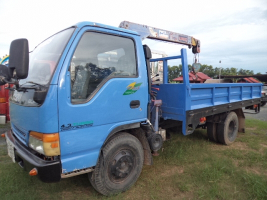 ขายรถ6ล้ออีซูซุNPRพร้อมเครน2.5เครื่อง135แรงเทอโบว์