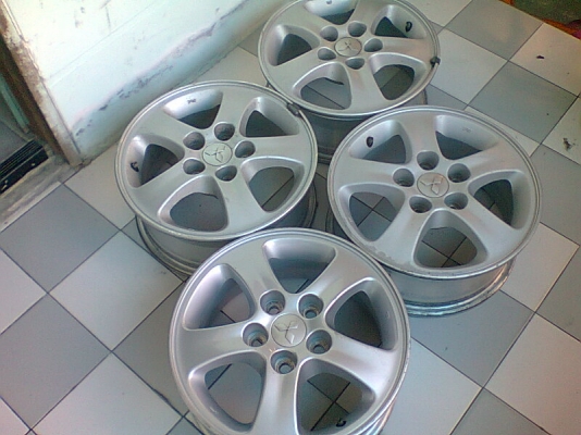 ขายแม็กเดิม TRITON 4 วง