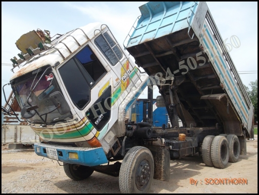 ขายด่วน รถบรรทุก 10 ล้อ ดั้ม MITSUBISHI FUSO 527M-TD3456 195 แรง สภาพเดิมๆมือเดียว ออกห้าง  พร้อมใช้งาน ราคาสุดคุ้ม