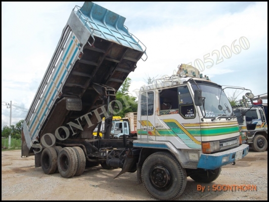 ขายด่วน รถบรรทุก 10 ล้อ ดั้ม MITSUBISHI FUSO 527M-TD3456 195 แรง สภาพเดิมๆมือเดียว ออกห้าง  พร้อมใช้งาน ราคาสุดคุ้ม
