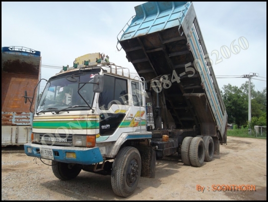 ขายด่วน รถบรรทุก 10 ล้อ ดั้ม MITSUBISHI FUSO 527M-TD3456 195 แรง สภาพเดิมๆมือเดียว ออกห้าง  พร้อมใช้งาน ราคาสุดคุ้ม