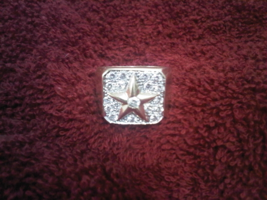 แหวนเพชรแท้ เพชร 18 เม็ด ตัวเรือนทองแท้ สั่งทำมาหลายตัง