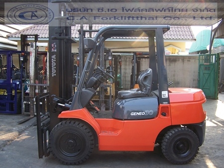 ขาย รถ โฟล์คลิฟท์ TOYOTA รุ่น 7-FD30