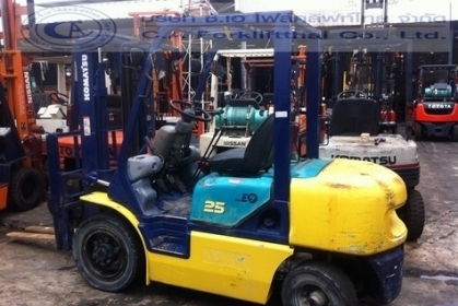ขาย รถโฟล์คลิฟท์ KOMATSU รุ่น FD25-12C