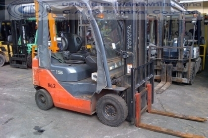 ขายรถ โฟล์คลิฟท์ TOYOTA รุ่น 8-FG15