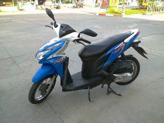 Click125i ตัวใหม่ ปี55 เครื่องเดิมๆ Click125i ตัวใหม่ ปี55 เครื่องเดิมๆ