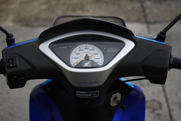 wave 125 หัวฉีด start มือ  เดิมสวยๆ