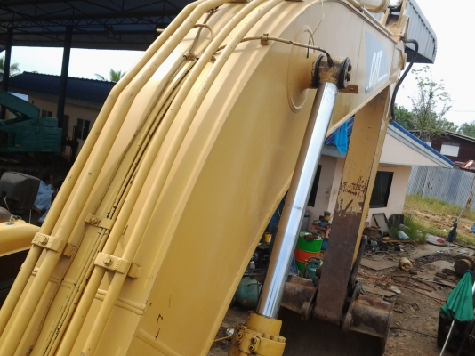 ขายแม็กโครCAT-320  -Bเวอชั้นทู  รถสวยเต็มพร้อมใช้งานสถาพเดิมปั้มคอสั้นชีเรี้ยนสูง