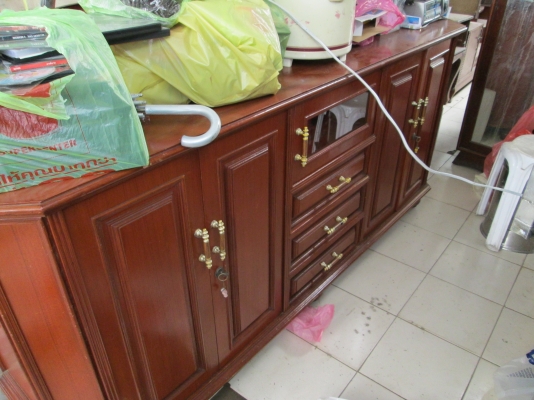 ตู้ชั้นวาง ทีวี  วางอุปกรณ์เครื่องเสียง   สภาพใหม่ๆ ราคาชาวบ้าน