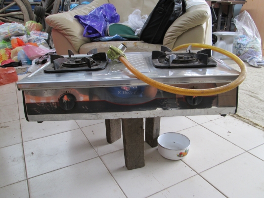 เตาแก็ส 2 หัว  ใช้น้อยมาก  แบบหัวเร่ง  แสตนเลสแท้  ตามรูป