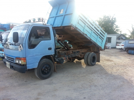 หลุดจองครับNPR120ดั๊มพ์รถห้างแท้ตามสภาพ หลุดจองครับNPR120ดั๊มพ์รถห้างแท้ตามสภาพ