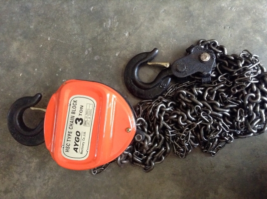 ขายด่วน รอกโซ่ 3 ตันเหลี่ยม