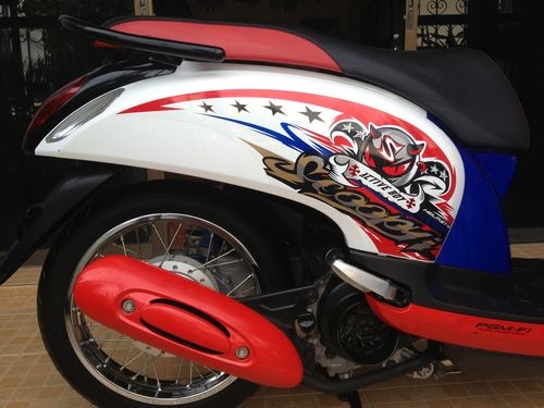 SCOOPY I ตัวใหม่ล่าสุดACTTIVE BOY รถปี2012วิ่ง3xxxโลสวยกริ้บมีเล่มพร้อมโอน