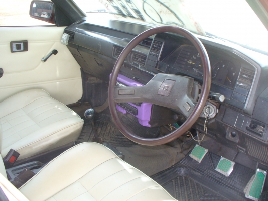 พร้อใพร้อมช้งานเลยครับ แอร์เย็นช่ำเครื่องดีช่วงล่างดีครับขับทางไกลได้เลย