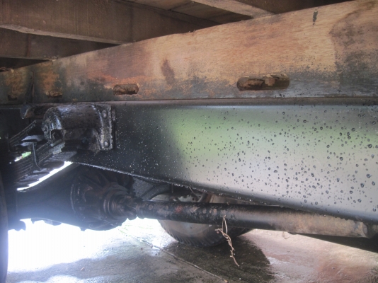 ISUZU NKR 110 แรง  ( รถประกอบใช้เองไม่มีเล่มทะเบียน )