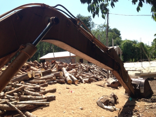 โคมัสสุ 120 รุ่น 3 ราคาประหยัดแต่ใช้งานใด้จริง โคมัสสุ 120 รุ่น 3 ราคาประหยัดแต่ใช้งานใด้จริง