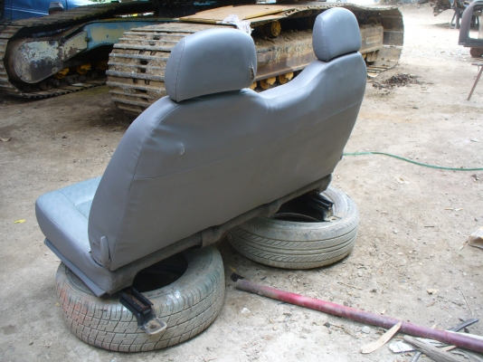 ขายเบาะเดิมๆๆๆ โตโยต้าD4D และดีแม็กหน่อยครับงามๆๆใชังานได้ดี ขายเบาะเดิมๆๆๆ โตโยต้าD4D และดีแม็กหน่อยครับงามๆๆใชังานได้ดี