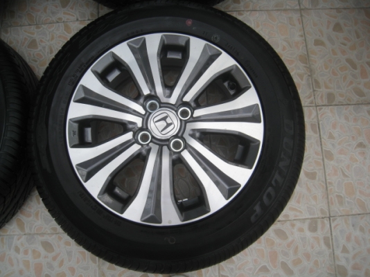 ขายล้อแม็ก Honda Freed ป้ายแดง 15"x5.5" et50 4รู100 + ยางปี 4812 ตุ่มและสีที่หน้ายางมีทุกเส้นครับ  สนใจติดต่อเล็กคลองสามครับ (081-3747940)