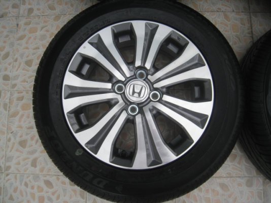 ขายล้อแม็ก Honda Freed ป้ายแดง 15"x5.5" et50 4รู100 + ยางปี 4812 ตุ่มและสีที่หน้ายางมีทุกเส้นครับ  สนใจติดต่อเล็กคลองสามครับ (081-3747940)