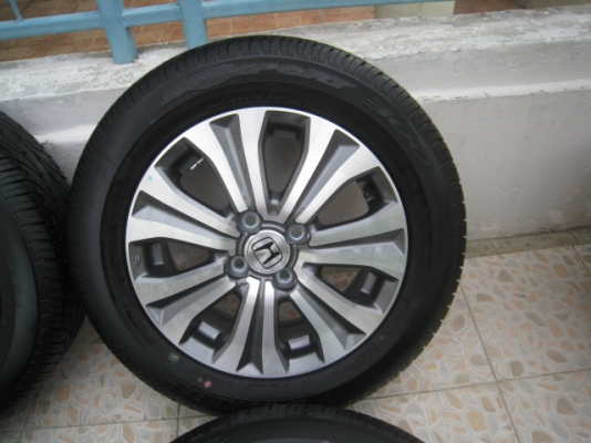 ขายล้อแม็ก Honda Freed ป้ายแดง 15"x5.5" et50 4รู100 + ยางปี 4812 ตุ่มและสีที่หน้ายางมีทุกเส้นครับ  สนใจติดต่อเล็กคลองสามครับ (081-3747940)