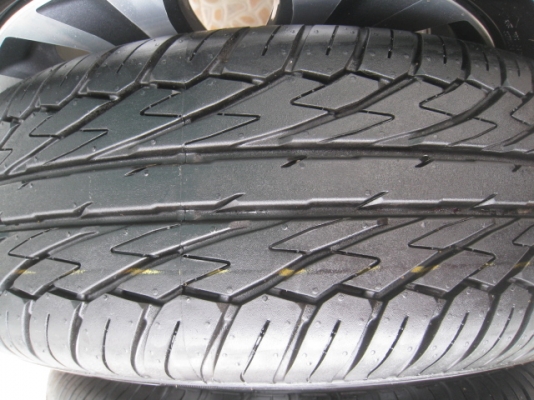 ขายล้อแม็ก Honda Freed ป้ายแดง 15"x5.5" et50 4รู100 + ยางปี 4812 ตุ่มและสีที่หน้ายางมีทุกเส้นครับ  สนใจติดต่อเล็กคลองสามครับ (081-3747940)