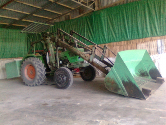 ขายรถไถ ยี่ห้อด้อย เครื่อง 4 สูบ เปลียงเป็นรถไถตักข้าวสาร โทร 088-4501277