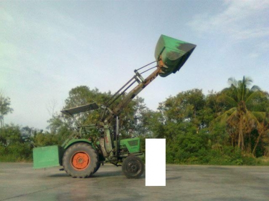 ขายรถไถ ยี่ห้อด้อย เครื่อง 4 สูบ เปลียงเป็นรถไถตักข้าวสาร โทร 088-4501277