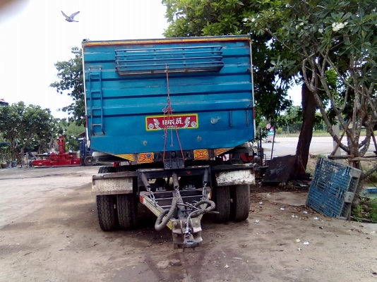 ขายหางพ่วง 3 เพลา ยาว 6.8 เมตร สภาพดี สนใจติดต่อ 081-2568658