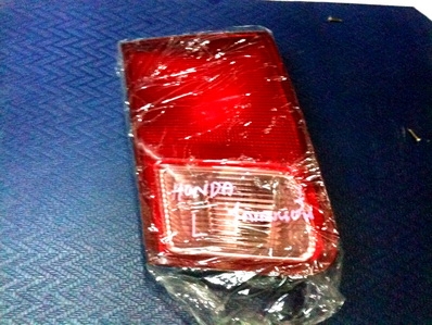 =1,600= ไฟท้ายซ้ายขวา ซีวิคไดเมนชั่น และชิ้นในด้านซ้ายรายละเอียดด้านในครับ =1,600= ไฟท้ายซ้ายขวา ซีวิคไดเมนชั่น และชิ้นในด้านซ้ายรายละเอียดด้านในครับ