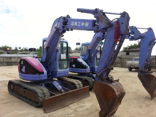 ขายด่วน..รถแบคโฮ  KOMATSU PC75UU-2E รถสวย เก่าญี่ปุ่นแท้ แรงขุดดี ทำงานได้ไว ประหยัดน้ำมันสุดคุ้ม มีใบอินวอยล์ ราคาต่อรองได้.