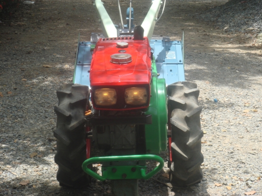 รถพรวนดิน