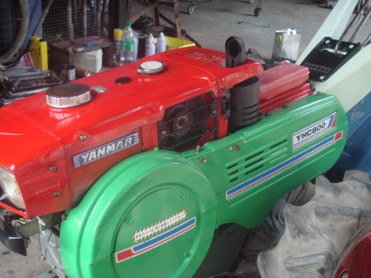 รถพรวนดิน