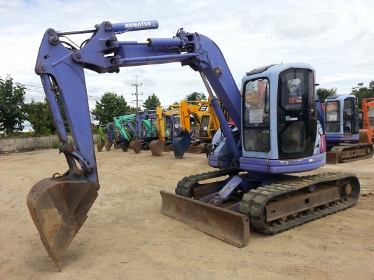 ขายด่วน..รถแบคโฮ KOMATSU PC75UU-2 รถสวย เก่าญี่ปุ่นแท้ แรงขุดดี ทำงานได้ไว ประหยัดน้ำมันสุดคุ้ม มีใบอินวอยล์ ราคาต่อรองได้.
