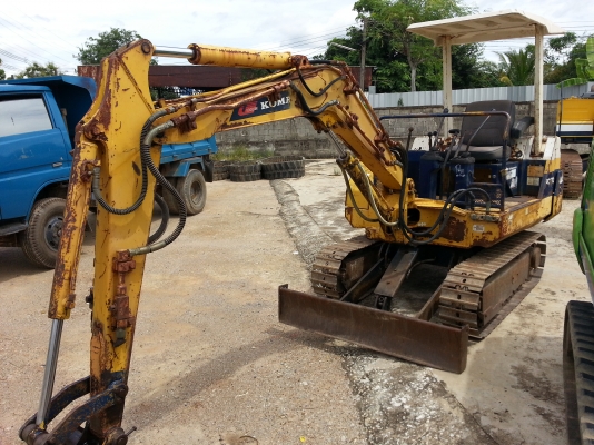 ขายด่วน..รถแบคโฮ KOMATSU PC10-6 รถสวย เก่าญี่ปุ่นแท้ แรงขุดดี ทำงานได้ไว ประหยัดน้ำมันสุดคุ้ม มีใบอินวอยล์ ราคาต่อรองได้. ขายด่วน..รถแบคโฮ KOMATSU PC10-6 รถสวย เก่าญี่ปุ่นแท้ แรงขุดดี ทำงานได้ไว ประหยัดน้ำมันสุดคุ้ม มีใบอินวอยล์ ราคาต่อรองได้.
