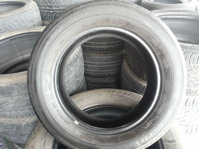 ขายยาง215/60/16 ปี12/2เส้นปี11/2เส้น YOKOHAMA  ADVAN  JAPAn   1 ชุด