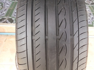 ขายยาง215/60/16 ปี12/2เส้นปี11/2เส้น YOKOHAMA  ADVAN  JAPAn   1 ชุด