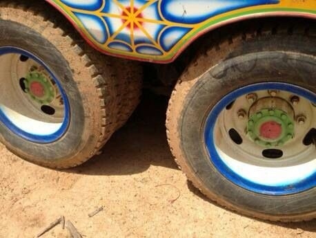 รถฮีโน่ 10 ล้อ เปอร์เฟีย ท้ายลาด 210 แรงม้า ( รถประกอบ ) สนใจติดต่อ 081 - 6079515 รถฮีโน่ 10 ล้อ เปอร์เฟีย ท้ายลาด 210 แรงม้า ( รถประกอบ ) สนใจติดต่อ 081 - 6079515