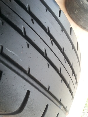 ขายยาง195/45/16 ปี 3411 DUNLOP SP2050  1  ชุด