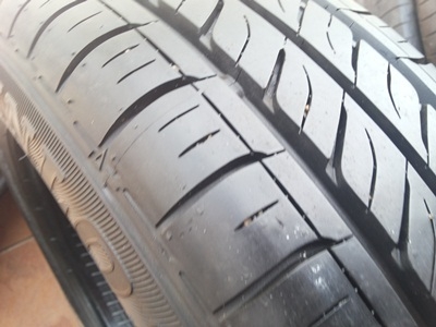 ขายยาง165/65/14 ปี 2512 DUNLOP ENASA VR1 1 ชุด ขายยาง165/65/14 ปี 2512 DUNLOP ENASA VR1 1 ชุด