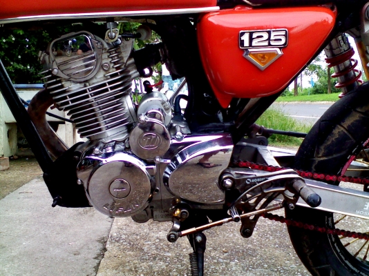 หนุ่ม ปราจีน : ขาย JX110 คาเฟ่ เครื่อง Lifan200 สวยๆแรงๆครับ