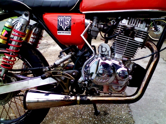 หนุ่ม ปราจีน : ขาย JX110 คาเฟ่ เครื่อง Lifan200 สวยๆแรงๆครับ